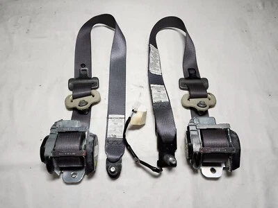 2007 - 2009 Nissan Sentra Driver & Passenger Front Seat Belts (OEM) Gray Foto 1 de 4