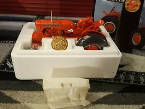 Ertl Allis Chalmers WD-45 1/16 Diecast Farm Tractor Replica Collectible - Picture 1 of 12