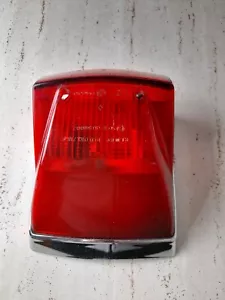 Vespa Piaggio Vintage Stop Fanale Posteriore Scooter Ricambi ** - Foto 1 di 3