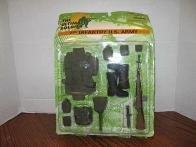 VTG The Ultimate Soldier 1st Infantry US Army Weapon & Accessory Set 31400 1997 - Image 1 of 2
