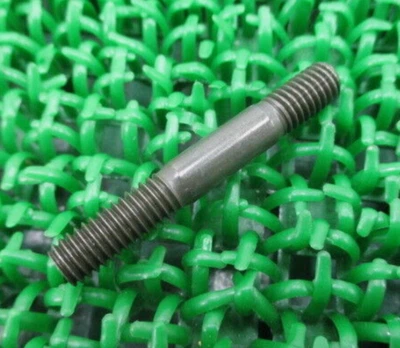 NOS GENUINE Yamaha FJ600 XJ550 XJ650 FJ1200 NOS Stud Bolt 90116-06466 - Image 1 of 4