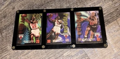 Tarjetas coleccionables Michael Jordan Scottie Pippen y Dennis Rodman 1997 Chicago Bulls Foto 1 de 3