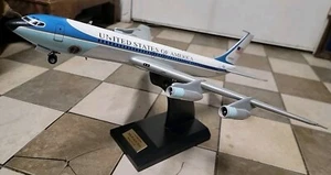 Danbury Mint Air Force One SAM 26000 Boeing 707-320B Diecast Model Plane - Picture 1 of 14