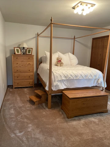 Solid Hand Crafted White Oak Four Poster Bedroom Set Cover