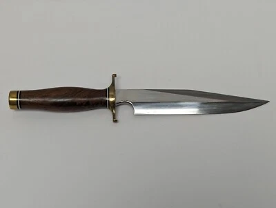 Cuchillo de Lucha Alemán Vintage 12-3/8" Pomo de Madera con Protector de Latón y Extremo Foto 1 de 4