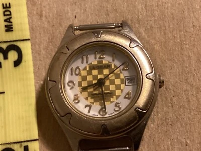 Винтажные женские часы LA GEAR — белый и золотой циферблат — новый аккумулятор — работают - Изображение 1 из 3