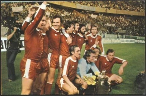 FKS 1975 EURO SOCCER FOOTBALL TEAM CLUB POSTCARD- #33-BAYERN MUNICH TEAM PHOTO - Picture 1 of 1