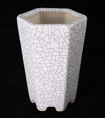 Cascada hexagonal fina Keishi, Shito, Mame Bonsai Pot + malla - 2,75"x 2,75"x 4" Foto 1 de 4