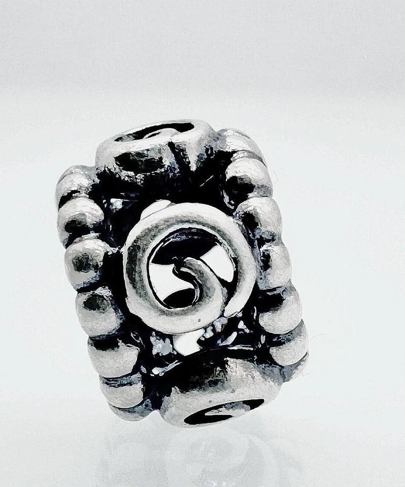 Genuine Pandora 🌟Ring Of Roses Spacer Charm 🌟 925 ALE 🌟 790456 - Image 1 of 4