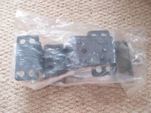 RENAULT PLASTIC BRACKET (1) BRAND NEW PART NO 7700783038 - Picture 1 of 1