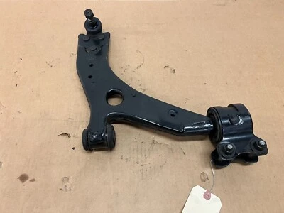 06-13 BRAZO DE CONTROL INFERIOR LADO PASAJERO DELANTERO DERECHO VOLVO C70, LOTE OEM3508 Foto 1 de 4