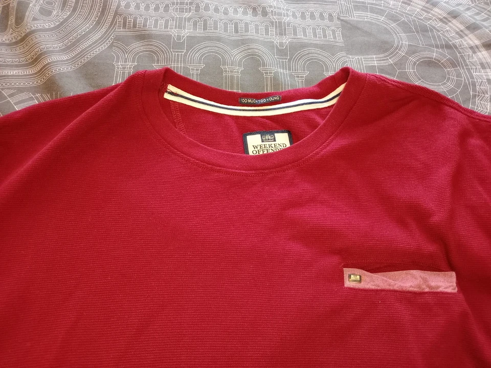Weekend Offender Hombre Peso Pesado Camiseta XL Rojo Oscuro Bordado Logo Cuello Redondo Foto 1 de 4
