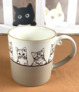 Kittens & Cats Coffee Mug Peeking from Shelf Large Tea Cup Ceramic 21oz. NEW - Picture 1 of 12