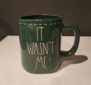NEW RAE DUNN GREEN " IT WASN'T ME" CHRISTMAS HOLIDAY MUG - Picture 1 of 5