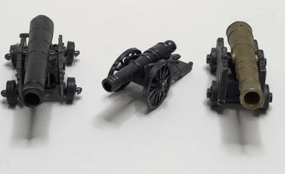 Diecast 1 cañón de disparo de tapa miniatura y 1 sacapuntas de cañón y 1 cañón Foto 1 de 4