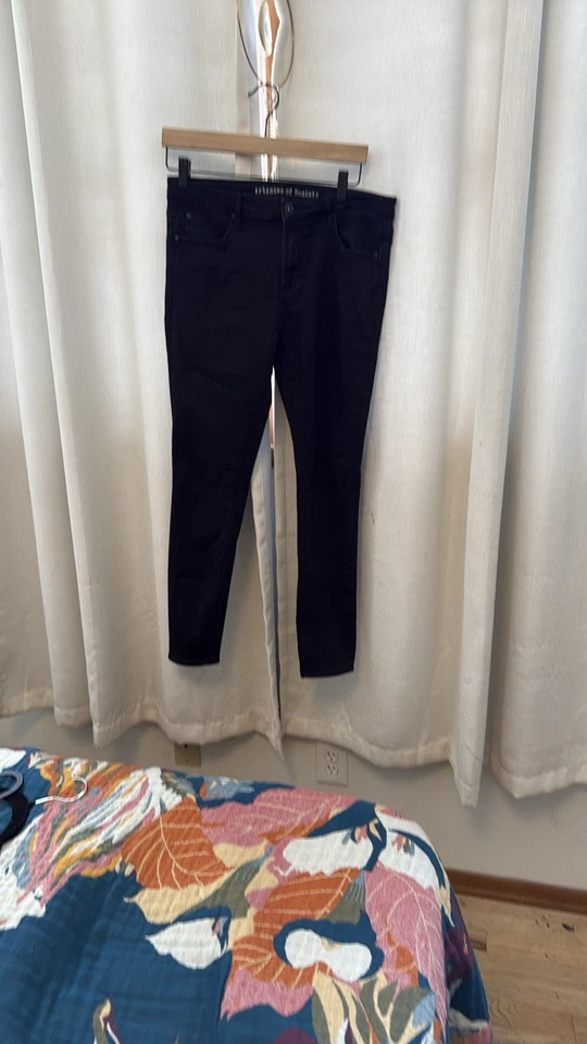 Artículos de Sociedad Talla 31 Foto 1 de 4