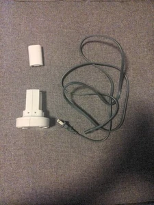 Microsoft Xbox 360 Quick Charger Kit (V85) With 1 Battery - Picture 1 of 6