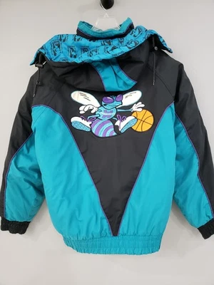 Jaqueta acolchoada anos 90 vintage jogador profissional Charlotte Hornets capuz GG zíper completo - Imagem 1 de 4