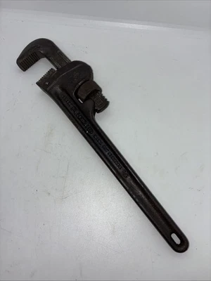 Vtg  RIDGID 14" Pipe Wrench - Pat 1727623, Elyria, Ohio USA 1937-48 - Image 1 of 4