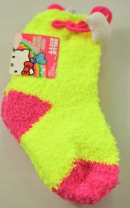 girl's set of 2 Hello Kitty cozy slipper socks fits sizes 5-6.5 bright MSRP $14 - Picture 1 of 5