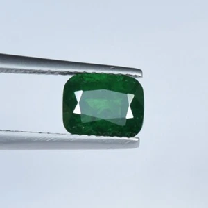 GRANATE VERDE TSAVORITA NATURAL VERDE MACIZO 1,86 ct - ¡Cojín de piedras preciosas!! - Imagen 1 de 4