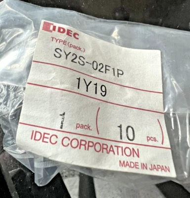 IDEC SY2S-02F1P  Relay Hold Down Spring  (Pack Of 10) - Image 1 of 3