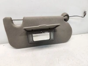 2002-04 Chevrolet Trailblazer Passenger Right Sun Visor W/ Light *Pewter* - Picture 1 of 12