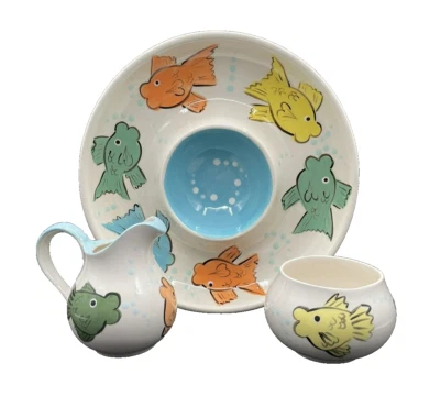 Plato para servir y crema de azúcar abierta pintado a mano Tropical Fish Chip Dip Foto 1 de 4