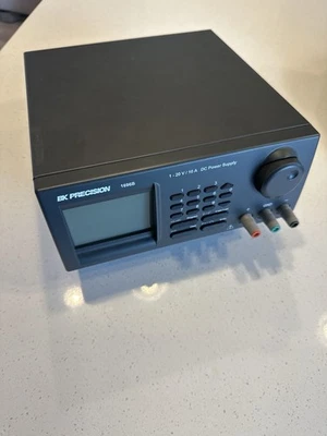 Fuente de alimentación CC BK Precision 1696B (1–20V / 10A, 200W) Foto 1 de 2