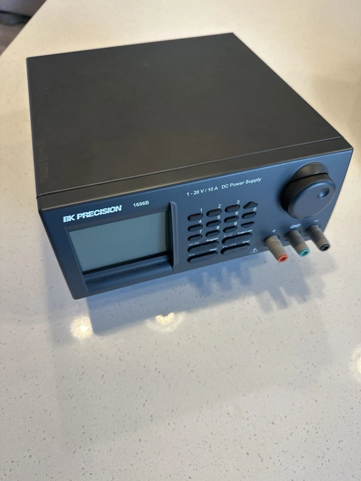 BK Precision 1696B 直流电源 (1–20V / 10A,200W) — 第 1/2 张图片
