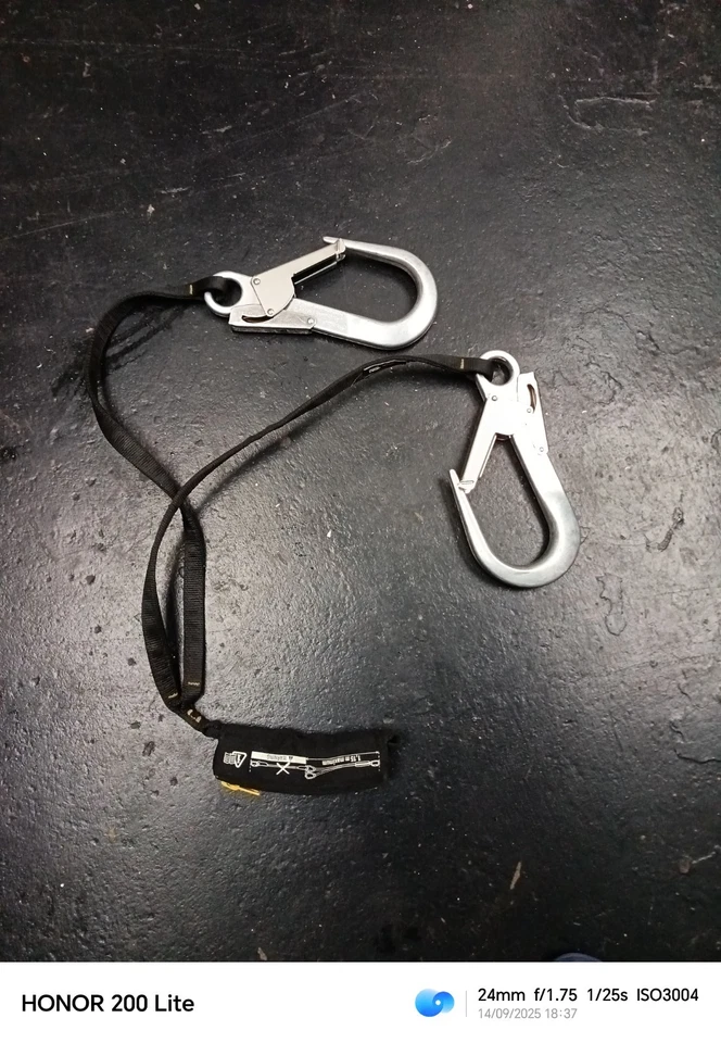 Petzl ABSORBICA® Y fall arrest Double Lanyards self locking hooks/Absorber/100cm - Image 1 of 4