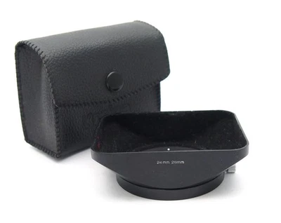 Konica Rectangular Lens Hood for 24mm & 28mm AR Wide Angle Lenses - Cased - Image 1 of 2