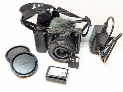 Cámara digital Sony ZV-E10 4K + Kit de lentes OSS de 16-50 mm - ¡1.168 obturadores! Foto 1 de 4