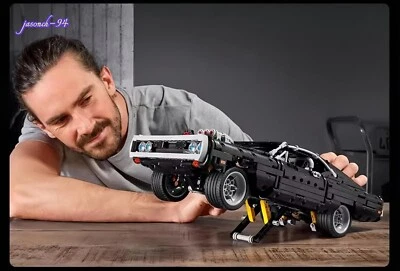 Dodge Charger Fast and Furious Building Blocks Puzzle Set Toys 1077pcs Gift 17+ - Image 1 of 4