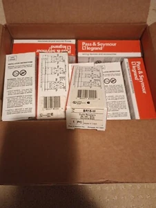 BR15-W 15 Amp 125 Volt 2-Pole 3-Wire NEMA 5-15R White, Duplex Receptacle 10pck - Picture 1 of 8