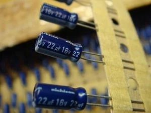 (25) UVX1C220MDA 22uF 16V 20% 85°C RADIAL ALUMINUM ELECTROLYTIC CAPACITOR - Picture 1 of 6