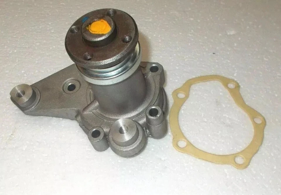 WATER PUMP WITH GASKET SUZUKI SIERRA SAMURAI SWIFT DROVER SJ80 SJ410 JIMNY LJ81 - Image 1 of 3