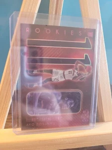 Ayo Dosunmu 2021-22 Panini Chronicles GALA ROSA PARALELO Novato #199 TOROS - Imagen 1 de 2