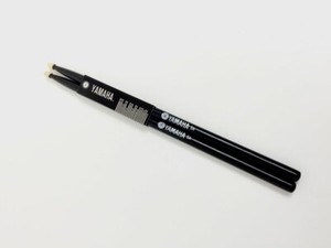 Professional Drum Sticks 5A YAMAHA Maple Wood Drumsticks Black Professional Drum Sticks 5A YAMAHA Maple Wood Drumsticks Black