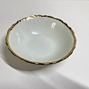 Riche Lieu Arnart 5th Ave 2180 Porcelain Bowl Gold Trim Scalloped Edge - Picture 1 of 4