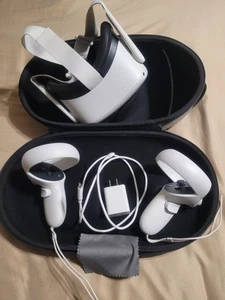 Oculus Quest 2 - Picture 1 of 6