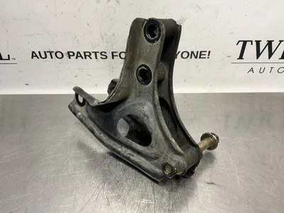 1996 - 2000 年本田思域自动变速器后 T 托架 D16 EK D 系列 — 第 1/4 张图片