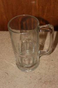 Nueva taza de cerveza de vidrio - 26 oz, vidrio/cristal - grabada con la letra "L" - Imagen 1 de 5