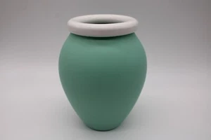 Vintage ELPA Alcobaca Vase - Matte Turquoise w White Border - Portugal 7.5" Tall - Picture 1 of 10