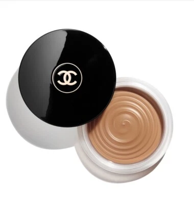 CHANEL CRÈME BELLE MINE ENSOLEILLÉE CREME-BRONZER 390 - SOLEIL TAN BRONZE. - Bild 1 von 4
