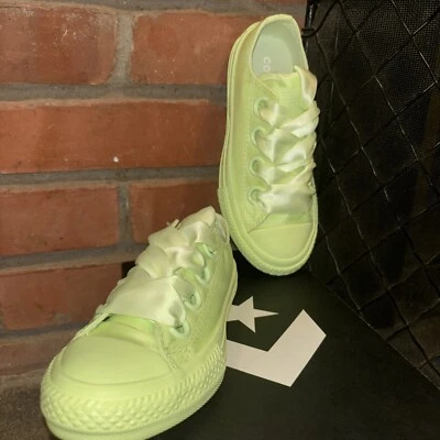 Converse Chuck Taylor All Star Big Eyelets Low Tinker Bell 661876C Talla JR 11 Foto 1 de 4