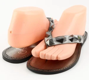$130 AQUA W0725 White Silver Studded Leather Thongs ITALY Sandals 6 EUR 36 - Picture 1 of 4