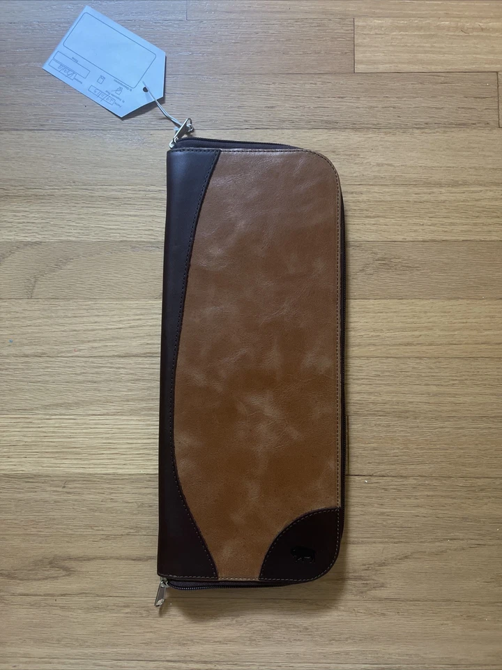 Estuche de viaje con corbata y pajarita de cuero Buffalo Jackson Foto 1 de 4