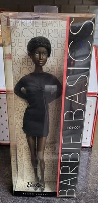 Barbie Basics Modelo #4 Colección 1 001 ETIQUETA NEGRA Nueva En Caja RARA 2009 Foto 1 de 4