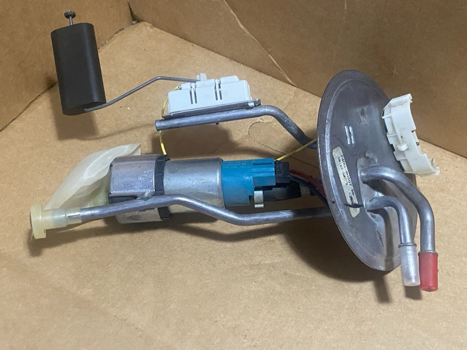 Ford F4DZ-9H307-B Fuel Pump -- 1990-1994 Lincoln Continental 3.8L -- NOS OEM - Image 1 of 4